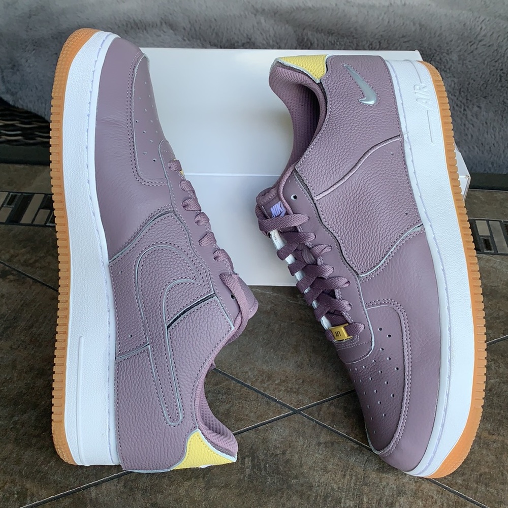 NIKE ID CUSTOM AIR FORCE 1 MENS - Picture 11 of 16